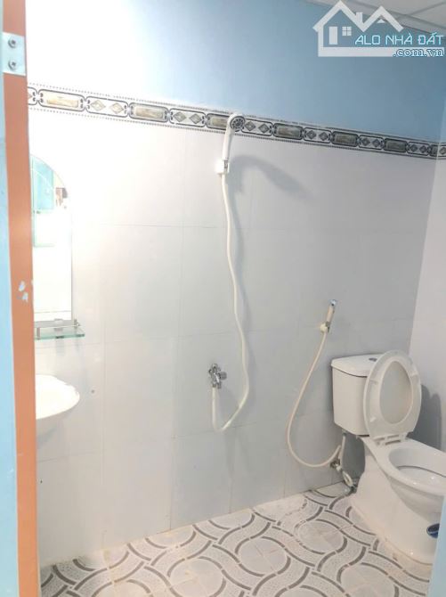 Bán nhà cấp 4 (5x35m), mặt tiền Trần Hưng Đạo p. Đông Hòa, đang thuê 12tr/th - 7