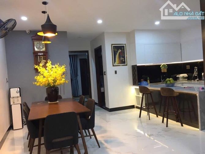 Siêu Phẩm 3 tầng, 150m2 (7x22) - Lê Hữu Trác - Oto đậu đỗ - 8
