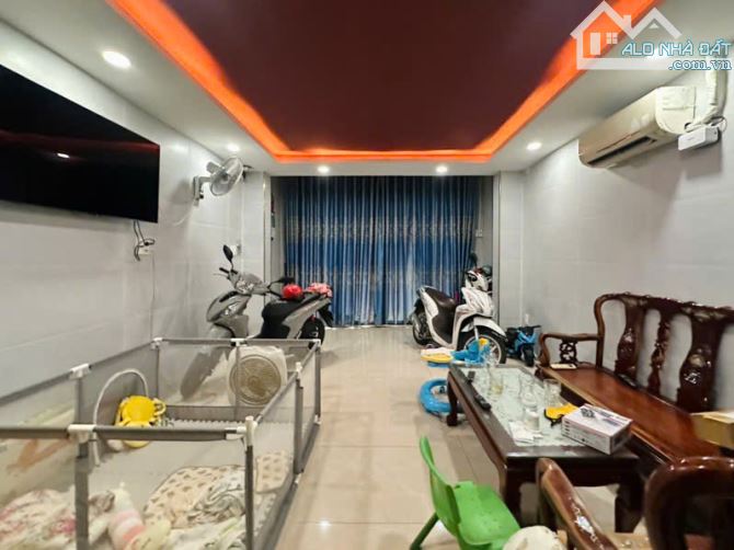 Bán gấp mặt tiền Đường Số 8, P 11, Gò Vấp. 48m2 . khu hiếm nhà bán chỉ 9.2 tỷ - 8