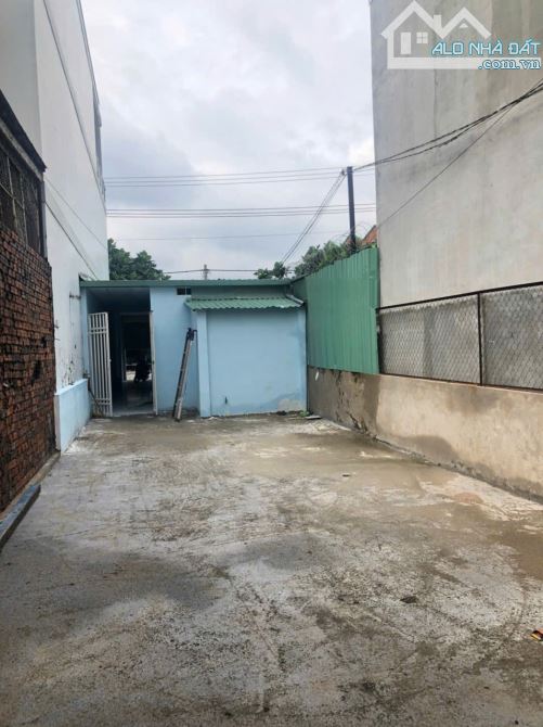Bán nhà cấp 4 (5x35m), mặt tiền Trần Hưng Đạo p. Đông Hòa, đang thuê 12tr/th - 8