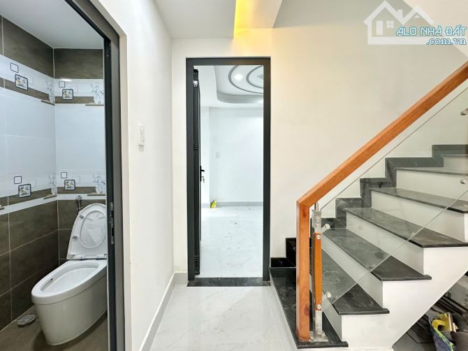 Bán nhà mới đẹp 4 tầng full nội thất cơ bản Đoàn Thị Điểm, 43m2, 8.6tỷ - 9