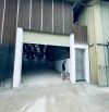 Cho thuê kho/xưởng DTSD 800m2 xa dân , sẵn VP tại Đông La, Hoài Đức.