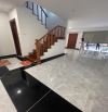 Bán gấp nhà Mạc Thái Tổ, dt68m2, 7 tầng, Phân lô ô tô tránh, có thang máy