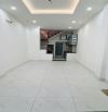 Vĩnh Viễn Q10. Hẻm thông Nguyễn Tri Phương. 4 tầng còn mới. 3PN. Giá nhỉnh 6 tỷ