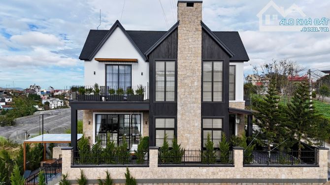 VILLA NGHỈ DƯỠNG ĐẸP, 3 TẦNG, NGANG 10M – THỔ CƯ 100% – SỔ RIÊNG – 19.5 TỶ