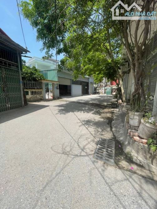 BÁN ĐẤT ĐẤU GIÁ CỰ KHỐI, NGÕ THÔNG  Ô TÔ CHẠY VÒNG QUANH,99m2,Gía 13  tỷ