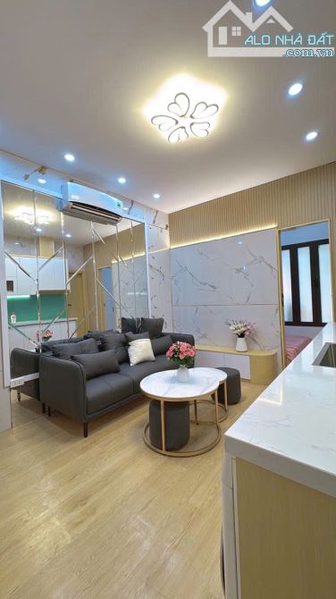 Bán nhà tập thể Tôn Đức Thắng – 2 ngủ khép kín 45m2 chỉ hơn 2 tỷ