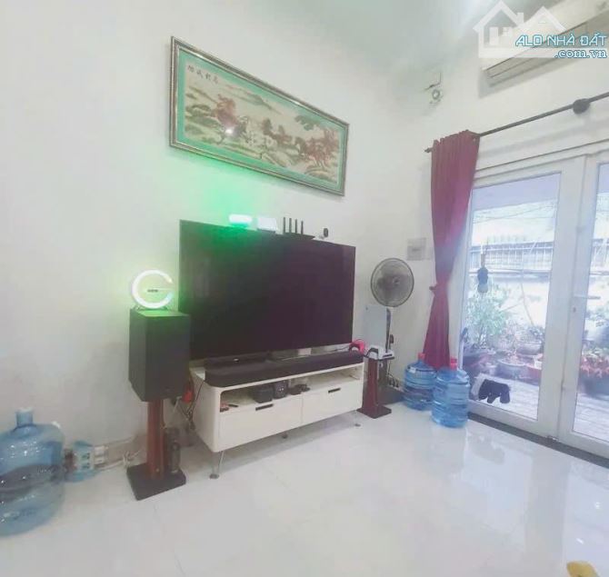 Chỉ 15,4 tỷ. Dt: 100m2 Hxh cmt8. Ngay tòa nhà Viettel, ngã 6 dân chủn chủ