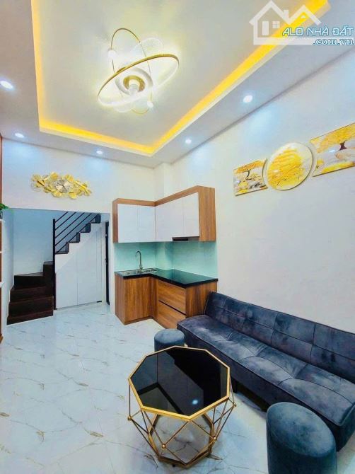 NÓI KO VỚI QH ! Nhà đẹp Kim Mã 25m2, full NT, ở luôn, gần ô tô, vang danh vọng tộc
