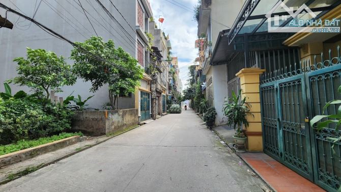Yên Phú Liên Ninh cần bán 60m2 đất Phân Lô ô tô tránh hơn 8 tỷ