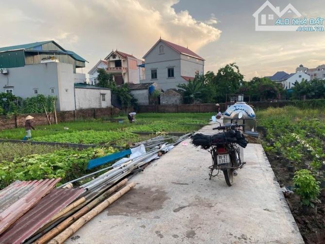 Cân bán 60,7 đất đẹp giá ko đắt rất thấp ko lỗi lầm