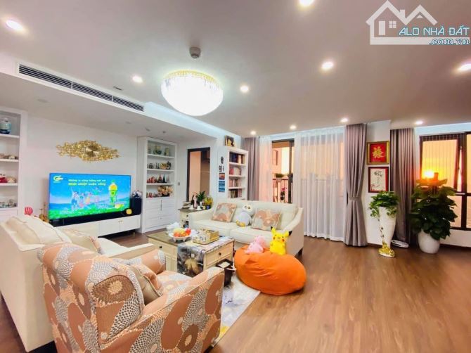 NHÀ ĐẸP, 6 TẦNG, THANG MÁY, Ở SƯỚNG, PHÂN LÔ, VỈA HÈ, Ô TÔ TRÁNH, NGÕ THÔNG QUẬN CẦU GIẤY.