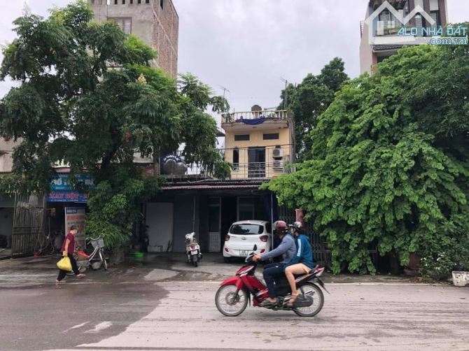 Bán đất Giữa CHợ Dương Lâm, Văn Quán: ô tô, lô góc: 50m2. 9,8 tỷ
