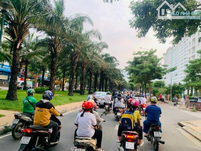 Tổ hợp khách sạn 159 phòng - dạng nghỉ dưỡng- ngay vòng xoay trung sơn- giá: 2 tỷ/th