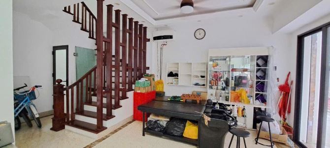 Bán Nhà Phố Hồng Tiến 52m2 MT 7,2m 5 Tầng 2 Mặt Ngõ Thông Kinh Doanh