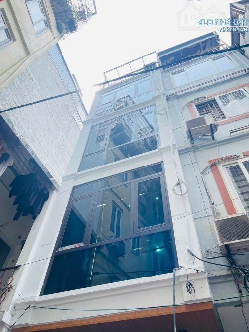 Nhà đẹp ở luôn Trần Quốc Vượng Cầu Giấy. Sổ vuông 31m, 5 tầng 6 ngủ MT3m Giá 7 tỷ