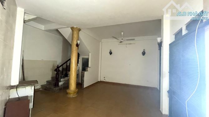 Bán nhà Hoàng Sâm Cầu Giấy. Sổ vuông 40m 4 tầng 4 ngủ MT6m Giá 8 tỷ