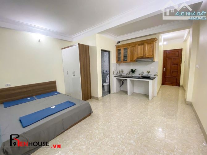 Bán Toà CHDV Nguyễn Chí Thanh 70m2x6T, 17 Phòng, Dòng Tiền 80Tr/Tháng, Ngõ Thông, Gần Ôtô