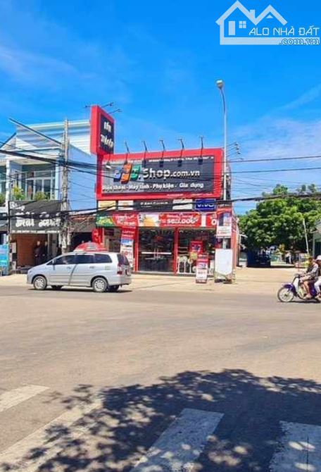Chính chủ Nhà góc 2 Mặt Tiền Huỳnh Thúc Kháng đang cho thuê ổn định