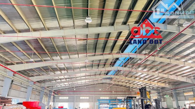Bán xưởng trong khu CN Trảng Bom Đồng nai DT : 11000m2 - Giá 90ty