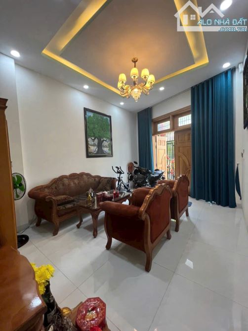 Bán Nhà 1 TRỆT 2 LẦU ,1 SẸC Nguyễn Xiển , Long Thạnh Mỹ - Quận 9 - Vừa Ở, vừa Kinh Doanh