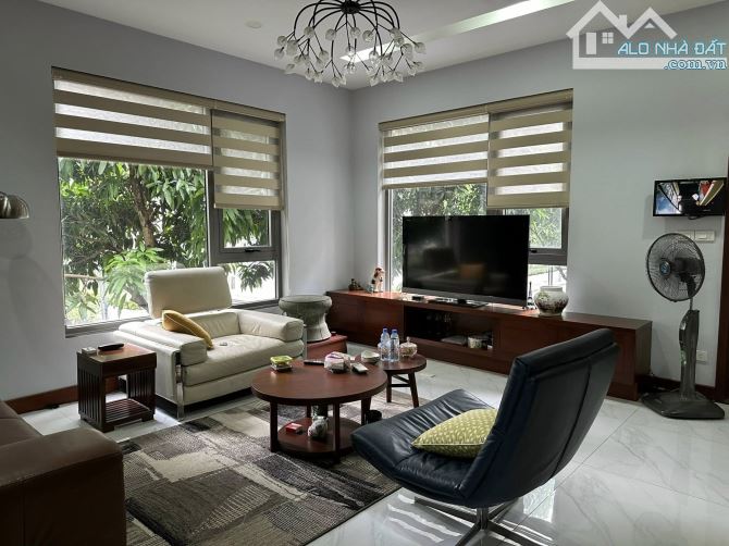 BÁN GẤP NGÕ 69A HOÀNG VĂN 55M2 5 TẦNG -THANG MÁY -Ô TÔ VÀO NHÀ SIÊU ĐẸP CHỈ 18 TỶ