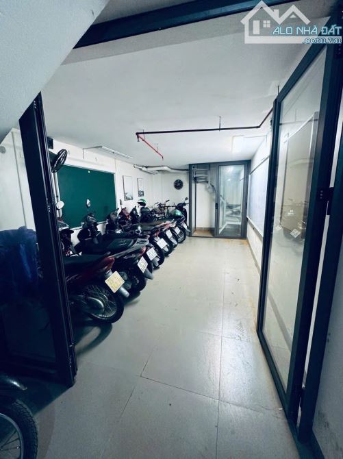 CĂN HỘ DỊCH VỤ PHỐ TÂY SƠN , DOANH THU 80TR/THÁNG, NGÕ Ô TÔ, 60M2-7 T- THANG MÁY, 17,3TỶ