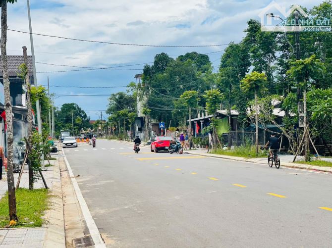 Bán 115m2 Đất Kinh Doanh Mặt Tiền Huyền Trân công chúa. Khu Đoạn Sầm Uất Nhất - Đẹp Nhất!