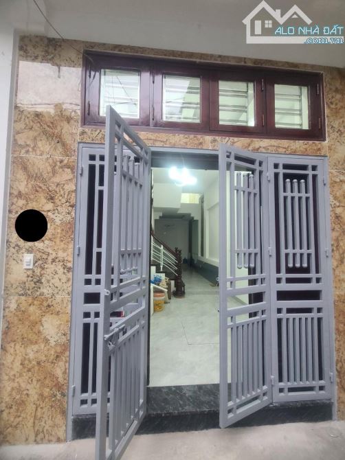 Nhà đẹp ở luôn Lê Văn Lương Cầu Giấy. Sổ vuông 37m, 5 tầng 5 ngủ MT3m5 Giá 8 tỷ