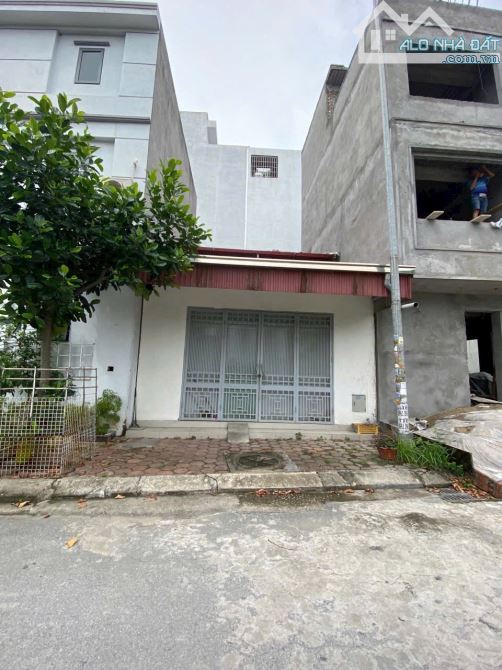 Bán lô đất 41m2  ( tdc chợ hoa quả ) giá rẻ nhất khu