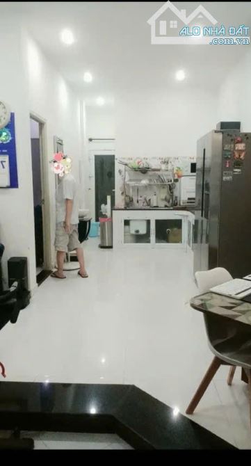 Chỉ 15,4 tỷ. Dt: 100m2 Hxh cmt8. Ngay tòa nhà Viettel, ngã 6 dân chủn chủ - 10