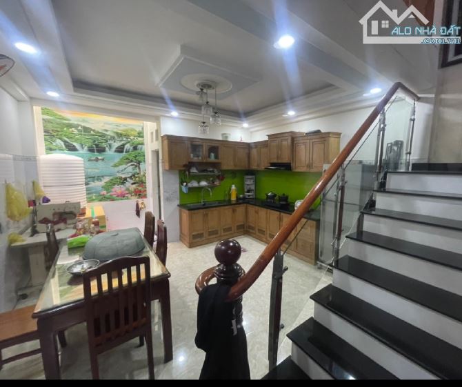 NHÀ 5 TẦNG HẺM XE HƠI THÔNG SÁT NGUYỄN THỊ BÚP TÂN CHÁNH HIỆP Q12 -63M2 - 1
