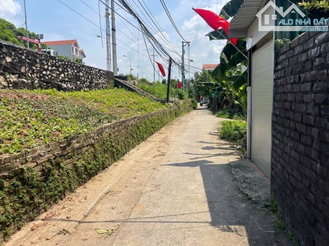 SIÊU PHẨM MẶT PHỐ GIÁ NGON Ô TÔ 7 CHỖ VÀO ĐẤT - 1