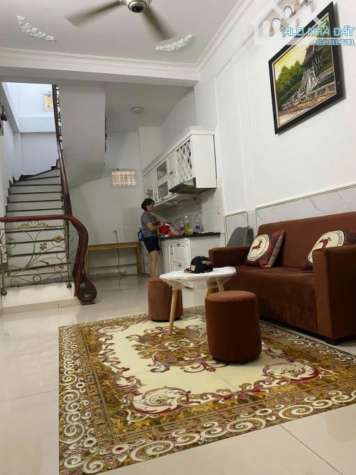 Bán NHÀ ĐẸP Hoàng Quốc Việt 45m x 6T- 8 ngủ-gần phố- gần bãi ô tô- giá chào  9,999 tỷ - 1