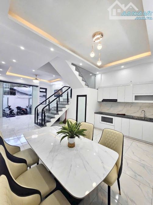 🏠 NHÀ 3 TẦNG LÔ GÓC DƯ HÀNG, LÊ CHÂN – 50M² – GIÁ CHỈ 3,25 TỶ 🌿 - 1