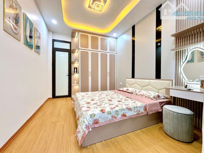 Bán nhà Phố Khương Đình , ngõ thông , ô tô vào nhà , dt 50m x 5 Tx 14,9 Tỷ - 1