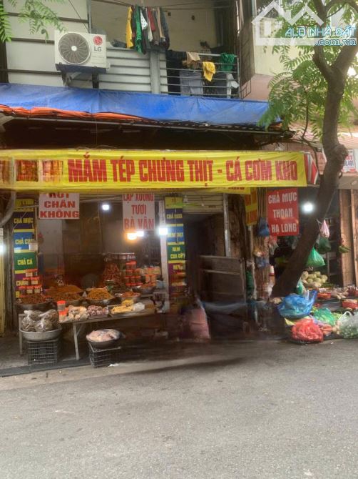 Hiếm bán, trung tâm quận Hoàn Kiếm, mặt phố Cầu Gỗ 136m2, mt 5m, 2 tầng, 115 tỷ siêu VIP - 1