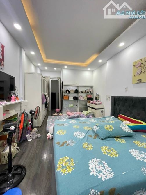 HOT! Bán Nhà Đẹp 4 Tầng Xe Hơi Thông Nguyễn Thị Minh Khai, 45m2, 8 Tỷ - 1