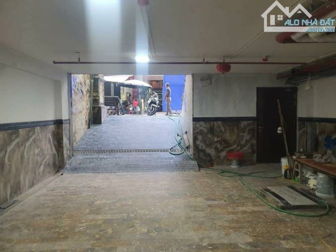 BÁN TOÀ VĂN PHÒNG NGUYỄN HOÀNG 135m2x9T THANG MÁY - MT 7m - 83 TỶ HẦM - 3 ÔTÔ TRÁNH - KD - 1