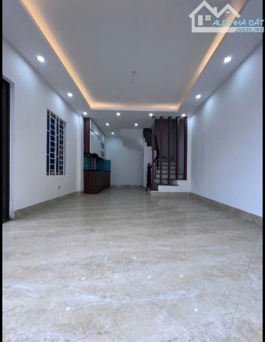 NHÀ ĐẸP LIÊN MẠC -BẮC TỪ LIÊM 40 4 TẦNG , SÀN 2 PHÒNG GIÁ 5,3 Tỷ - 1
