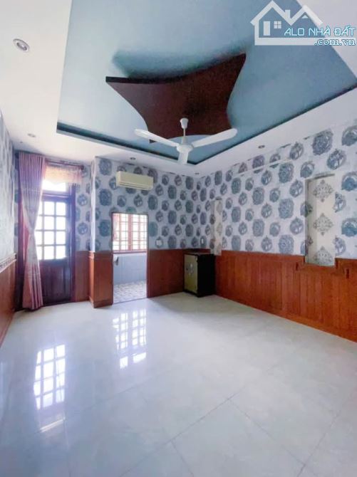NT017 CHO THUÊ MẶT TIỀN KINH DOANH - Nhà Mặt Đường Đồng Khởi, 1 Trệt 3 lầu. - 1