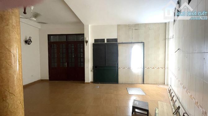 Bán nhà Hoàng Sâm Cầu Giấy. Sổ vuông 40m 4 tầng 4 ngủ MT6m Giá 8 tỷ - 1