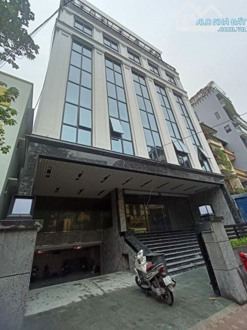 Bán tòa nhà 9 tầng phố Trần Thái Tông, cho thuê 300 triệu/ tháng, chỉ 190 tỷ. - 1