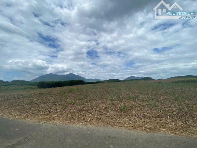 Bán đất đẹp thôn Hòn dù , xã Khánh Nam , Huyện Khánh Vĩnh Diện tích: 1,1 hecta ( ngang 80m - 1