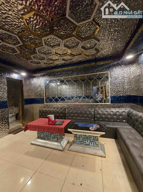 BÁN GẤP NHÀ 6 TẦNG DĨ AN|700M² SÀN| 143m²(5*28). VINCOM 550 DĨ AN – CHỈ 12,5 TỶ! - 1