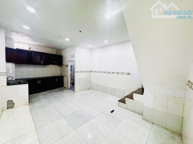 Bán nhà Hẻm xe hơi Tân Phú gần Aeon Mall 4m x 14m 2 tầng chỉ 5,35 tỷ TL