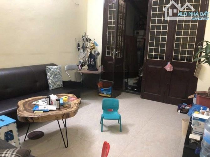 Cho thuê căn nhà ngõ ô tô tránh, 75m2 3 tầng full nội thất phố Nguyễn Ngọc Nại - 1