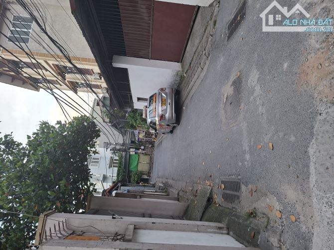 ĐẤT HIẾM - PHÂN LÔ THACH BÀN 3,7TY  - 33M - Ô TÔ ĐỖ -  VỈA HÈ - BẠT NGÀN TIỆN ÍCH - 1