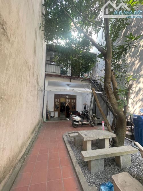 Bán Đất Kẻ Tạnh Gần Hồ DT 93m2 MT 4,8m Nở Hậu Ngõ Thông Kinh Doanh, Ô Tô Tránh Ba Gác - 1