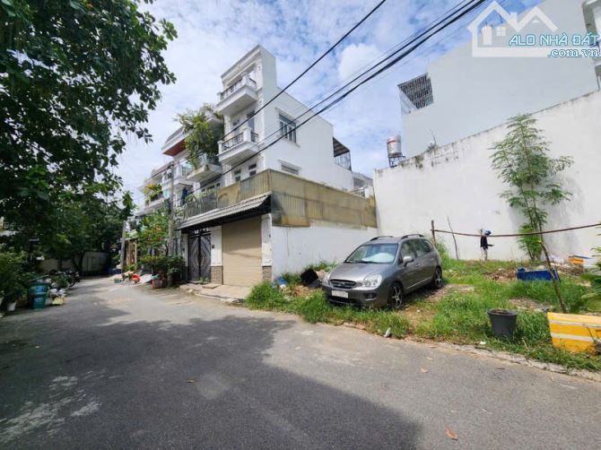 🌈BÁN ĐẤT THỔ CƯ HXH NGANG 10m THẠNH LỘC 31 Q.12- DT 100m2 (10x10) chỉ hơn 7tỷ💰

☘️Diện - 1